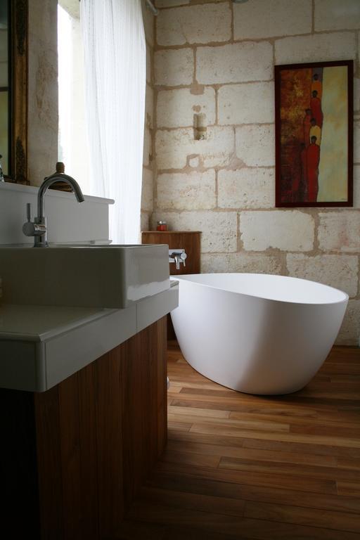 Chateau De La Grave Bourg-sur-Gironde Room photo