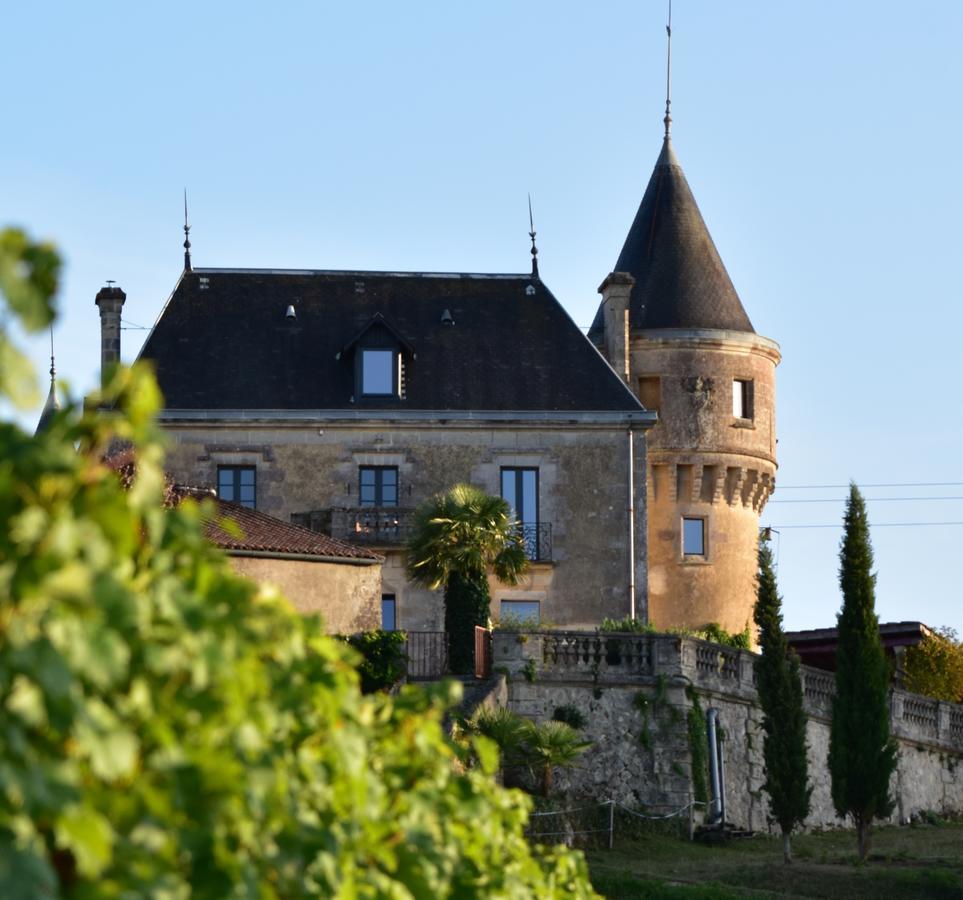 Chateau De La Grave Bourg-sur-Gironde Exterior photo